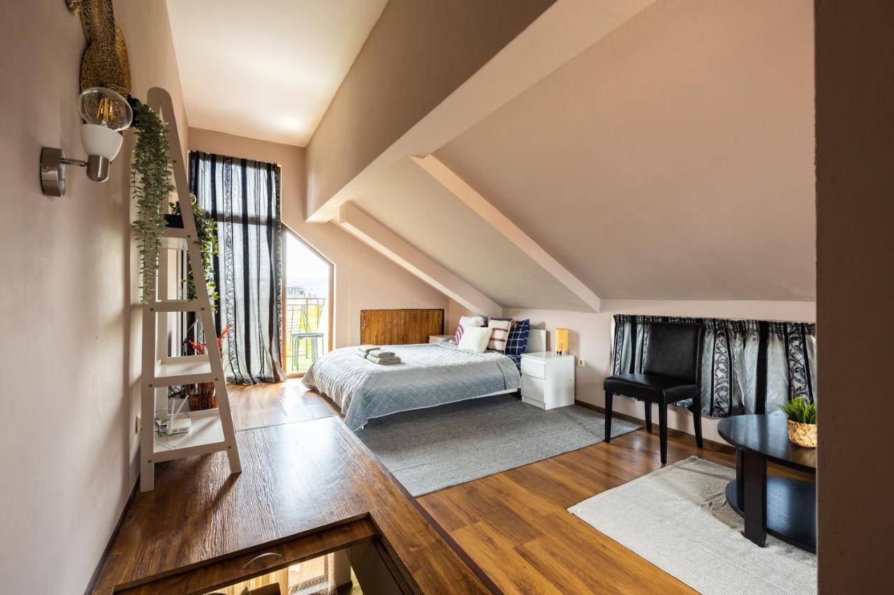 Quiet & Modern Maisonette Варна Экстерьер фото